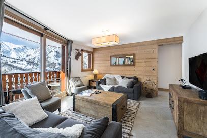Chalets Prestige, Location De Vacances aux Belleville