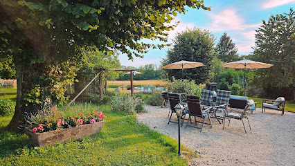 La Petite Colline, Location De Vacances à Pageas