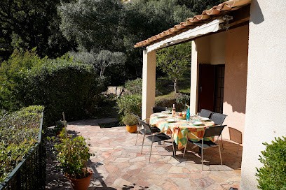 Rent House in Provence - Valcros, Location de Vacances à La Londe-les-Maures