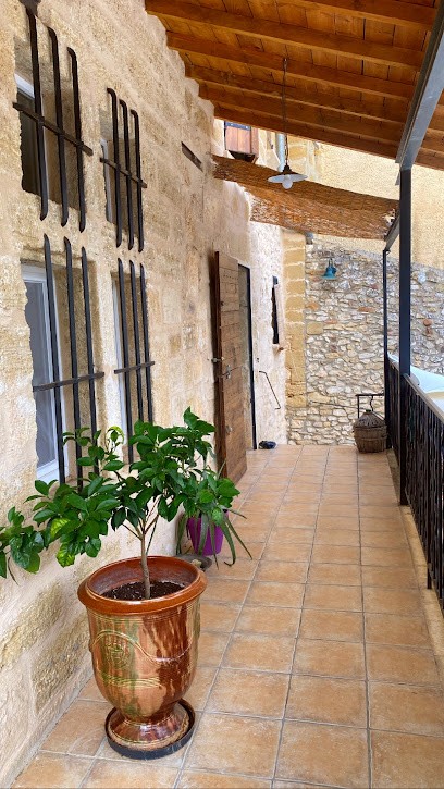 Chambres D'hôtes Restaurant TOUT SIMPLEMENT Uzes, Chambre d'Hôtes à Flaux