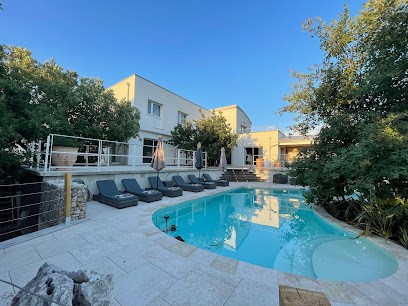 Le Millenium - Villa | Suites | Chambres, Location de Vacances à Saint-Alban-Auriolles