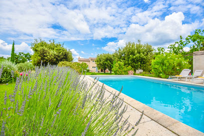 Croceo - Conciergerie Airbnb - Alpilles Et Luberon, Location De Vacances à Plan-d'Orgon
