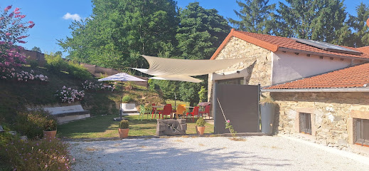 Cottage Le Pré Bleu, Location De Vacances à Thizy-les-Bourgs