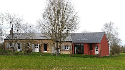 Au Bouton dort, Chambre d'Hôtes à Sainte-Gauburge-Sainte-Colombe