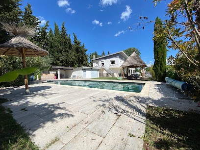 Villa les Portes de Provence, Location de Vacances à Sauzet