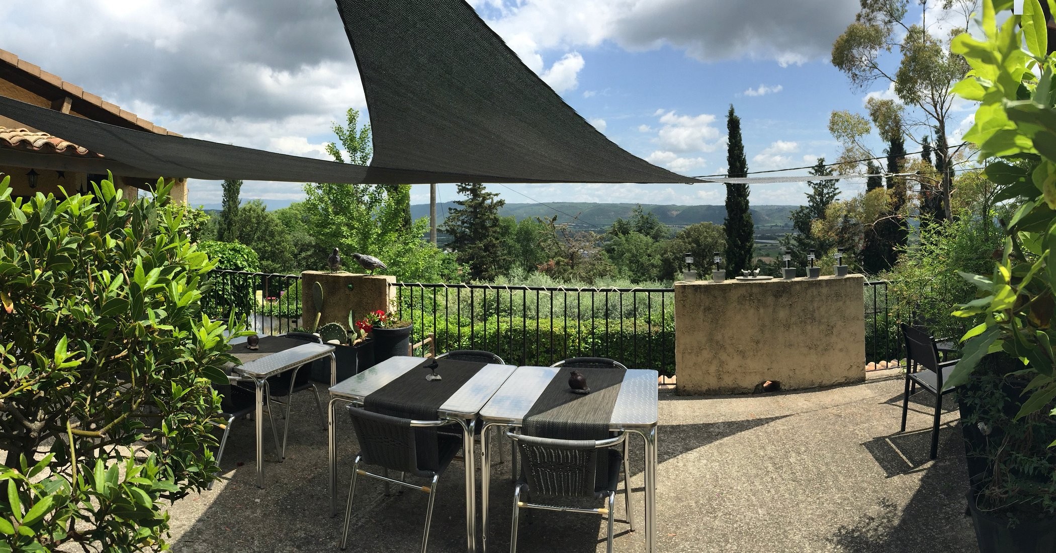 Le Mas Du Cadranier Chambre Dhôtes forcalquier, Chambre d'Hôtes à Villeneuve