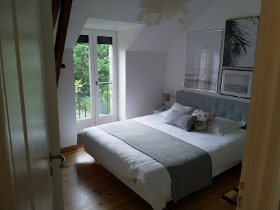 Au bord de l'eau, Chambre d'Hôtes à La Canourgue