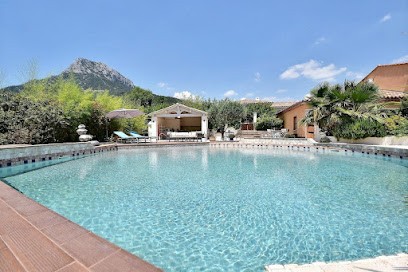 Villa Avila – Gîte provençal, Location de Vacances à La Farlède