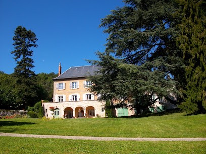 Le Clos des 3 Artistes, Chambre d'Hôtes à Tournus