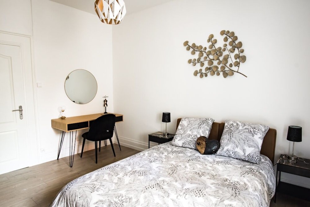 Théâtre Sinne Luxury Apartment, Location de Vacances à Mulhouse