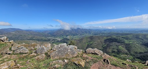 Gîte ARRADOY, Location de Vacances à Saint-Jean-Pied-de-Port