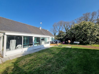 Gîte De Groupe Les Fleurs Des Îles, Location de Vacances à Saint-Molf