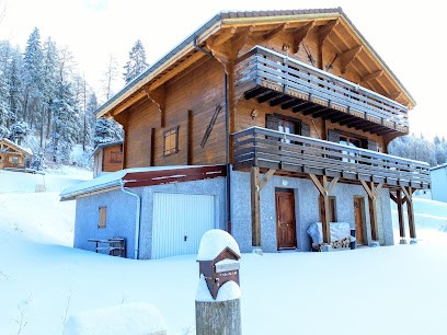Chalet bois massif Haut-Jura, Location de Vacances à Prémanon