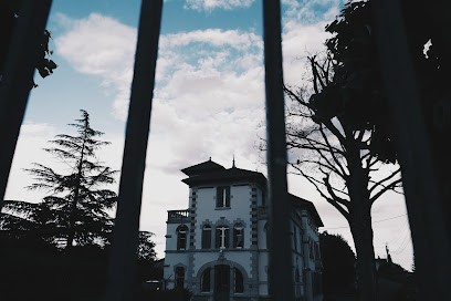 Le Manoir des Grandes Vignes, Chambre d'Hôtes à Prissé