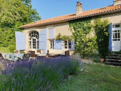 Petit Chanseaud, Location de Vacances à Bertric-Burée