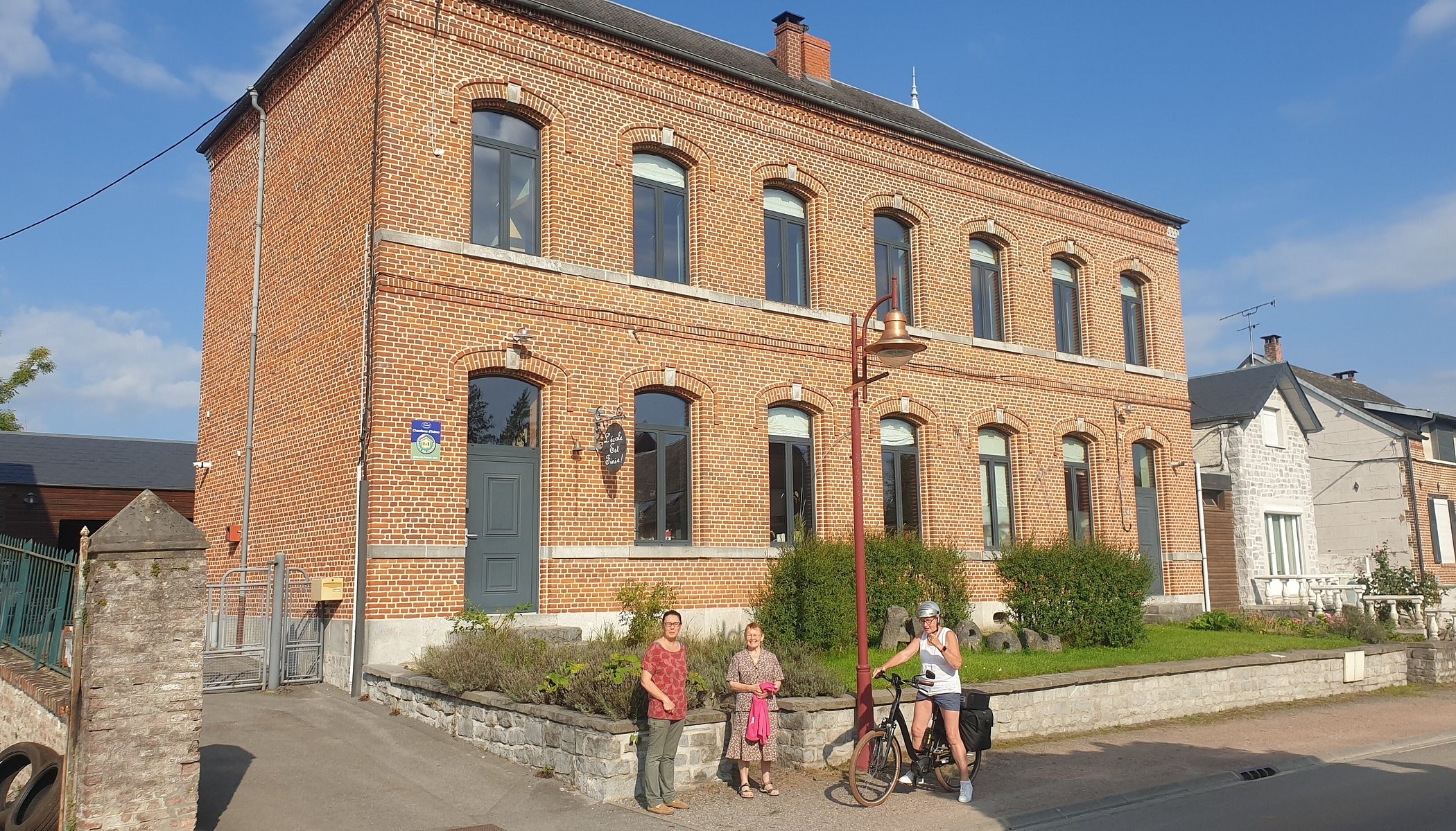 L'école est finie !, Chambre d'Hôtes à Féron