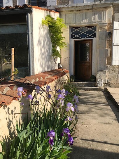 Le Beau Puits, Location de Vacances à Gibourne