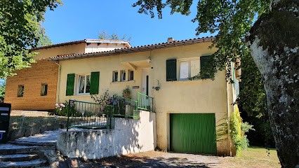 Chez Black and White, Chambre d'Hôtes aux Martys