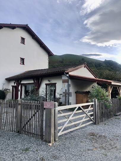 Home D'hôtes Iturria, Chambre d'Hôtes à Gamarthe