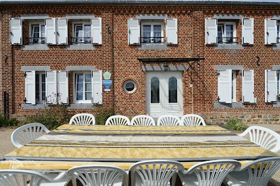 Gîte des frontières, Location de Vacances à La Neuville-aux-Joûtes