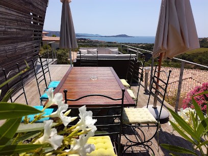 Villa Porticcio vue sur mer avec piscine 4 pers, Location de Vacances à Grosseto-Prugna