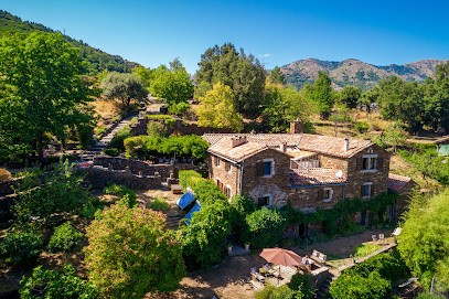 Le Mas du Coupétadou, chambres, yourte et table d'hôtes de charme en Cévennes, Chambre d'Hôtes à Vialas