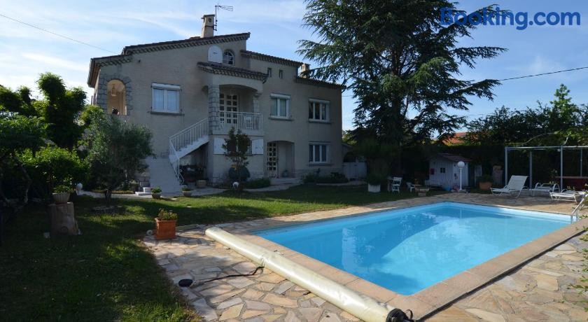 Chambre D'Hote Domaine De Lazuel, Chambre d'Hôtes à Aubenas