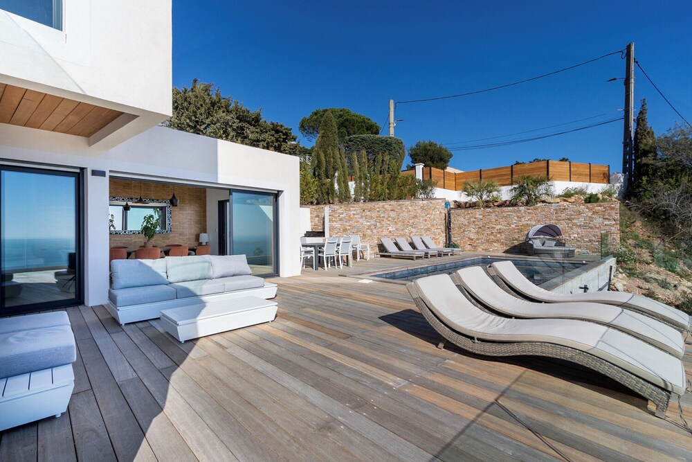 Villa Vue Mer 180°, Location De Vacances à Carqueiranne