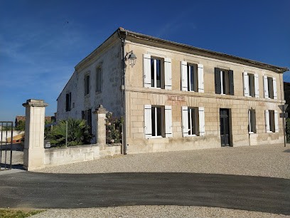 Gite  Modes et Café , Chambre d'Hôtes à Épargnes