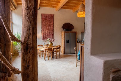 Refuge de l'Abbaye de Laval Bénite, Chambre d'Hôtes à Saint-Pierre-de-Bressieux