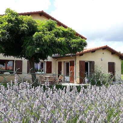 Les Gîtes de la Plaine, Chambre d'Hôtes à Roiffieux