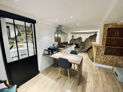 Appartement Le Menhir, Location De Vacances à Savignac-les-Ormeaux