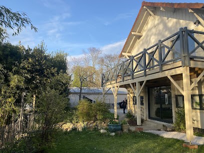 Domaine des cabanes de L'île, Chambre d'Hôtes à Andrésy