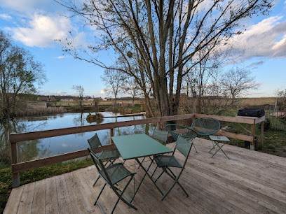 DOMAINE DES GALLINACES, Location de Vacances à Marigny-lès-Reullée