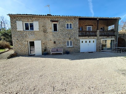 Les Pierres De Cézaire, Chambre d'Hôtes à Saint-Cézaire-sur-Siagne