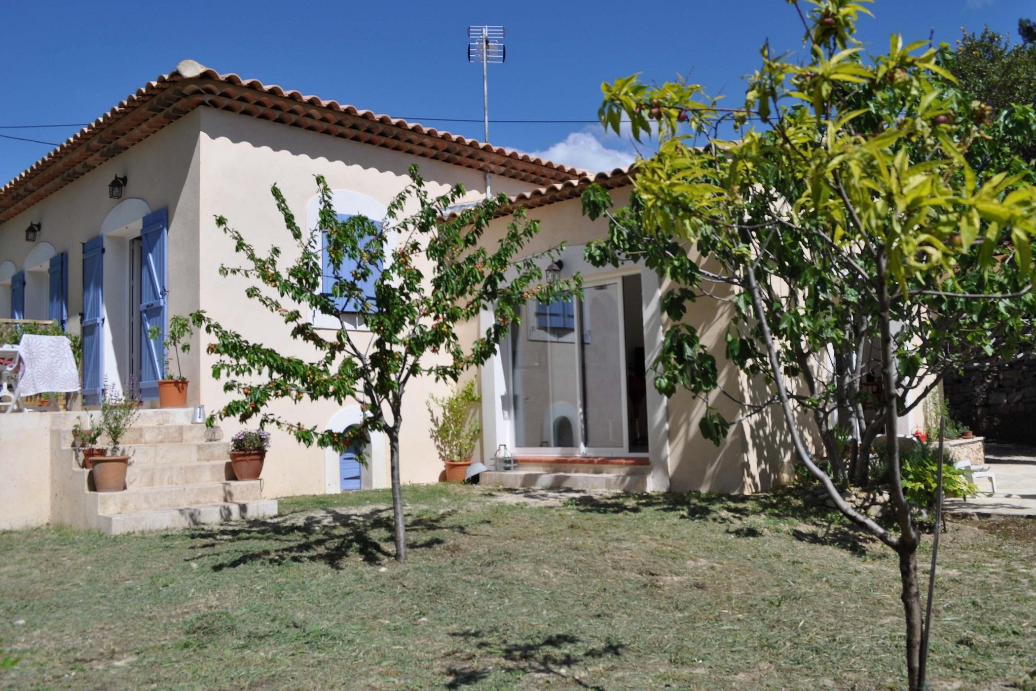 Chambres D'hôtes Les Manaux En Provence, Chambre d'Hôtes à Roquevaire