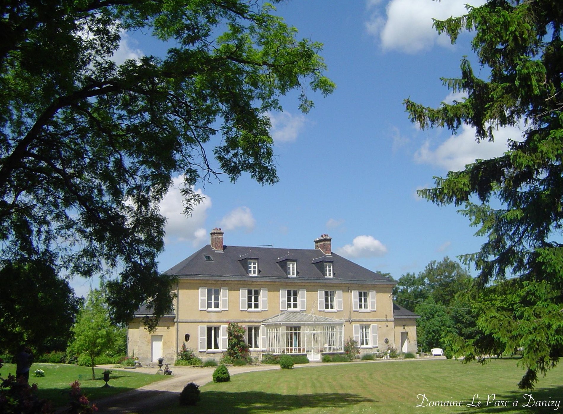 Domaine Le Parc, Chambre d'Hôtes à Danizy