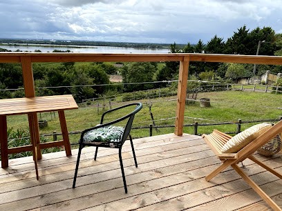 C.Cabane, Chambre d'Hôtes à Bourg