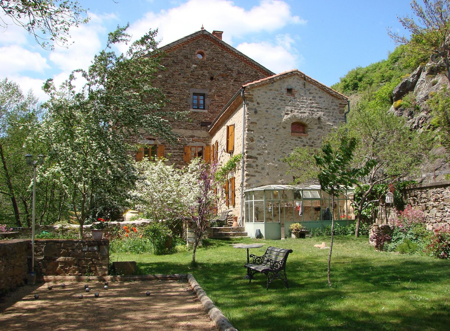 Le Moulin du Bateau Maison d'hôtes & Gîtes, Chambre d'Hôtes à Léotoing