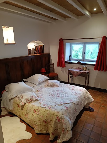 Le Vieroz Blanc, Chambre d'Hôtes à La Chapelle-de-Surieu