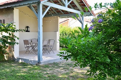 Clos Saint Sauveur, Maison d'Hôtes à Saint-Pierre-d'Aurillac
