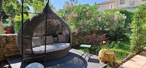 La Vigneronne de Gigean: Chambre d'hôtes avec piscine dans l'Hérault, au calme avec jardin, proche plage, Sète et Montpellier, Chambre d'Hôtes à Gigean