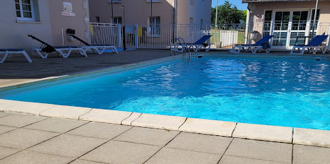 Studio Cocooning Et Sa Piscine, Location De Vacances à la Roche-Posay