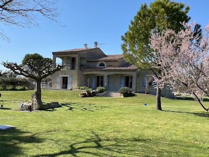 Villa Ti’OliV, Location de Vacances à Velleron