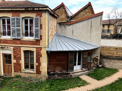 The Golden Lion, Chambre d'Hôtes à Charlieu