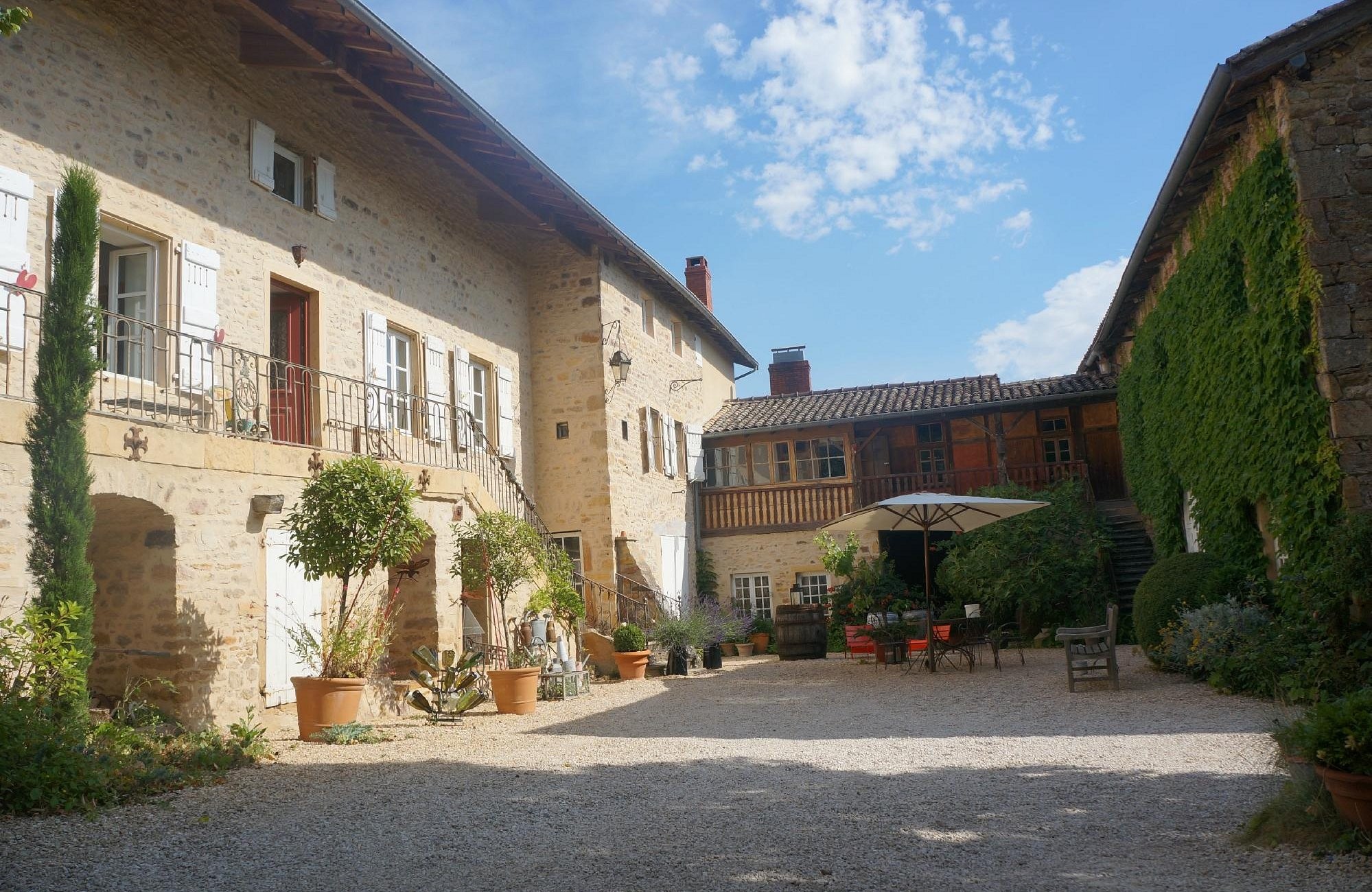 Le Paradis De Marie, Chambre d'Hôtes à Saint-Amour-Bellevue