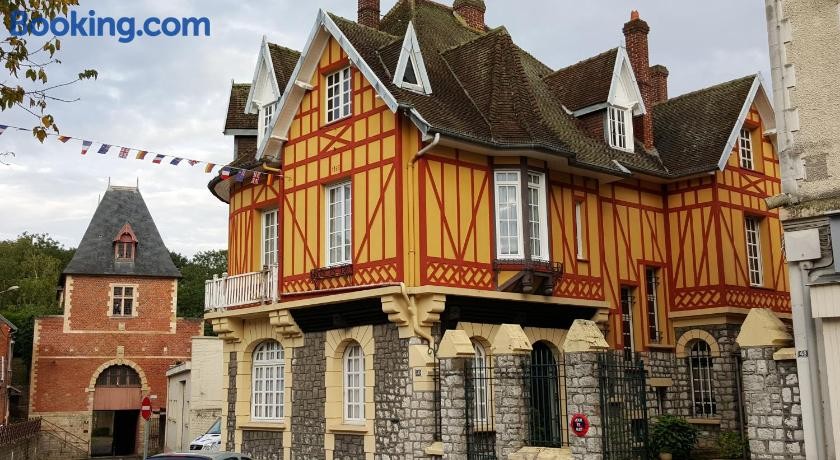 La Porte De Bretagne, Chambre d'Hôtes à Péronne