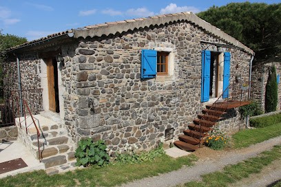 The Unusual Domaine du Petit Moras, Chambre d'Hôtes à Chomérac