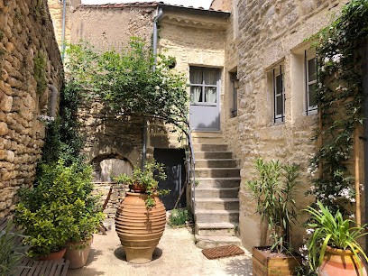 Gite La Calade, Location de Vacances à Montpezat