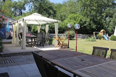 The Lake Chambers, Chambre d'Hôtes à Saint-Marc-à-Loubaud